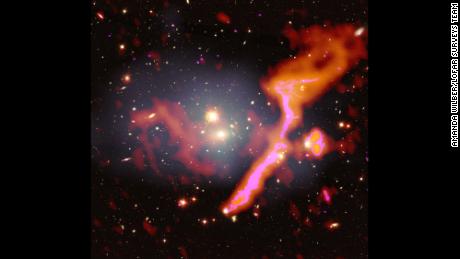 Ново истраживање неба открива стотине хиљада галаксија