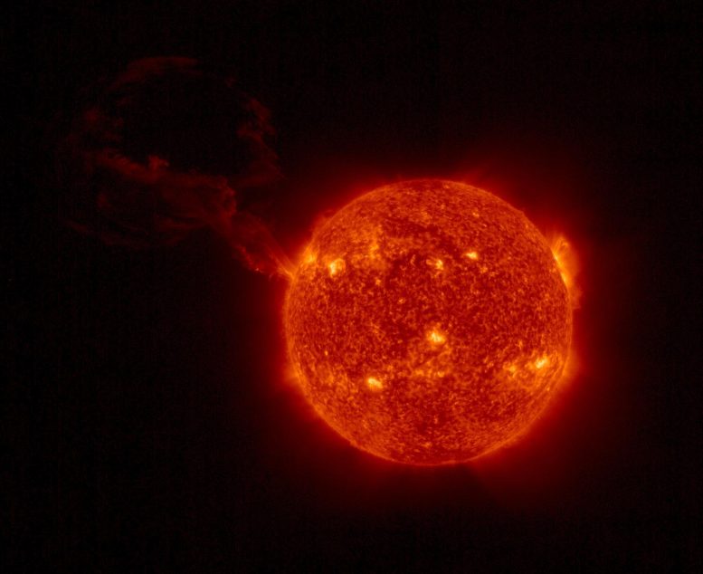 Соларни орбитер снима џиновску соларну експлозију