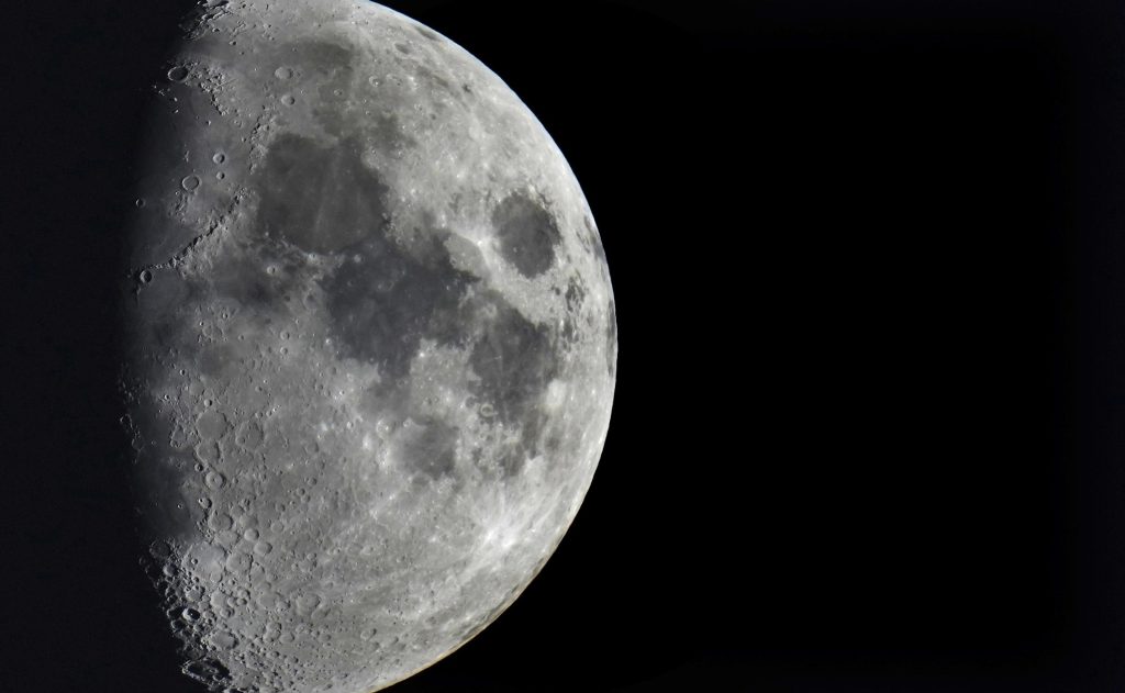 Свемирско смеће на путу од 5800 мпх у судару са Месецом