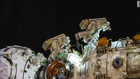 Руски астронаути ће активирати нову роботску руку свемирске станице
