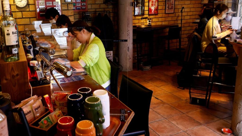 Кафа, чај и гунђање у јапанском кафићу за борбу против одлагања