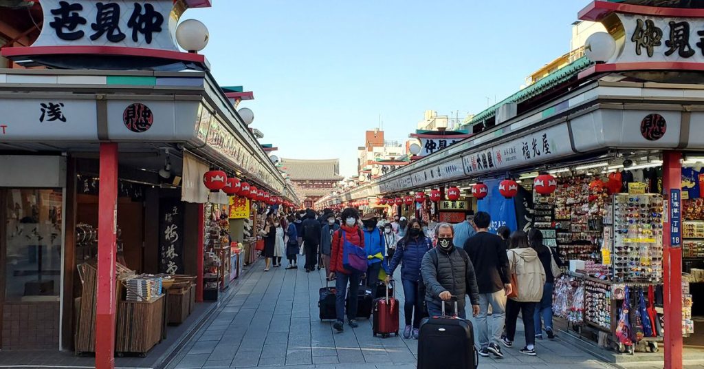 Јапан дозвољава ограниченим туристичким групама од маја као корак за потпуно поновно отварање