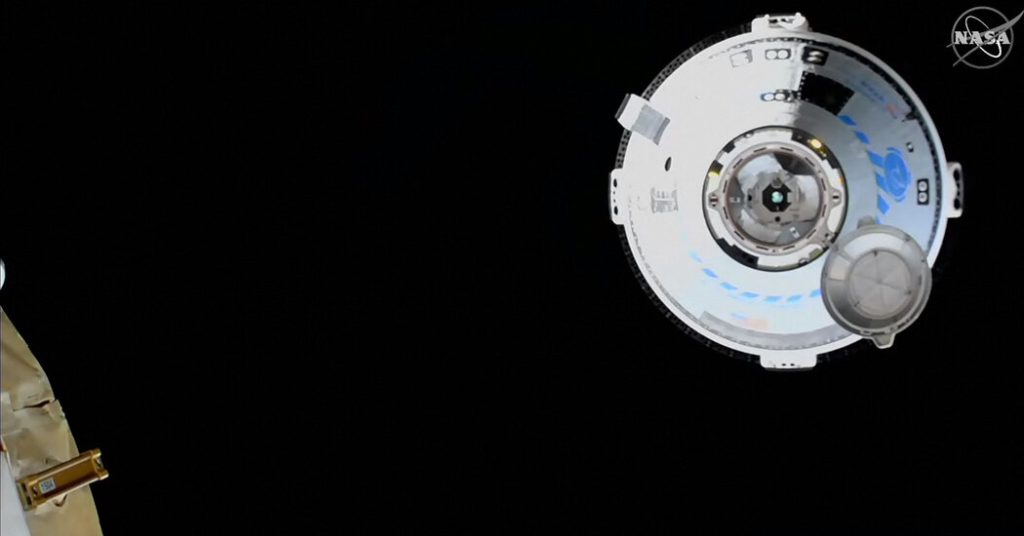 Боеингов Старлинер пристаје са НАСА-ином свемирском станицом