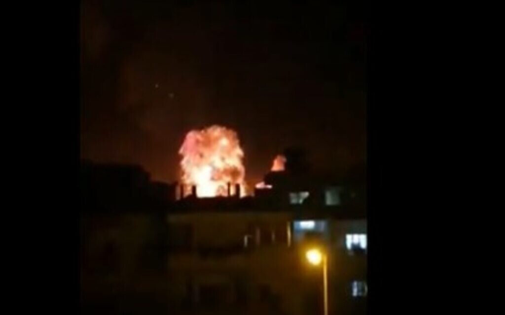 Сирија је саопштила да су три војника погинула у израелском ракетном нападу у близини Дамаска