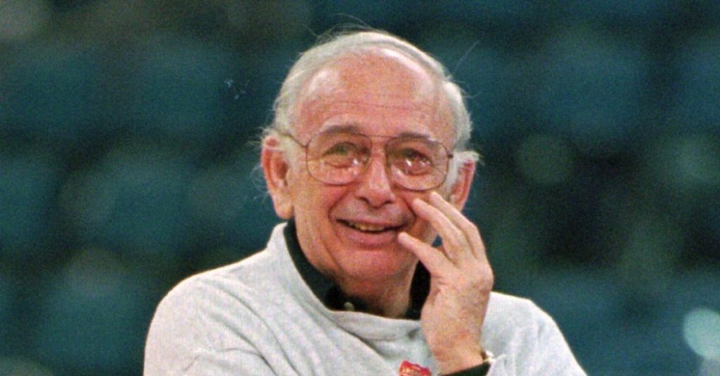 Кошаркашки тренер Принстона Пит Карел преминуо је у 92