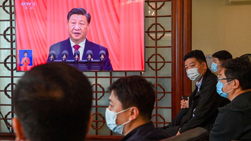 Кинески БДП: Акције у Хонг Конгу падају за 6% због забринутости због података кинеског председника за трећи мандат