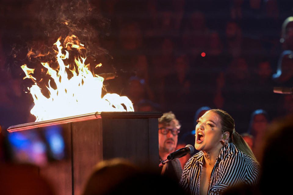 Елле Кинг наступа на 56. додели ЦМА награда.  (Фото: Ројтерс/Марио Анзони)