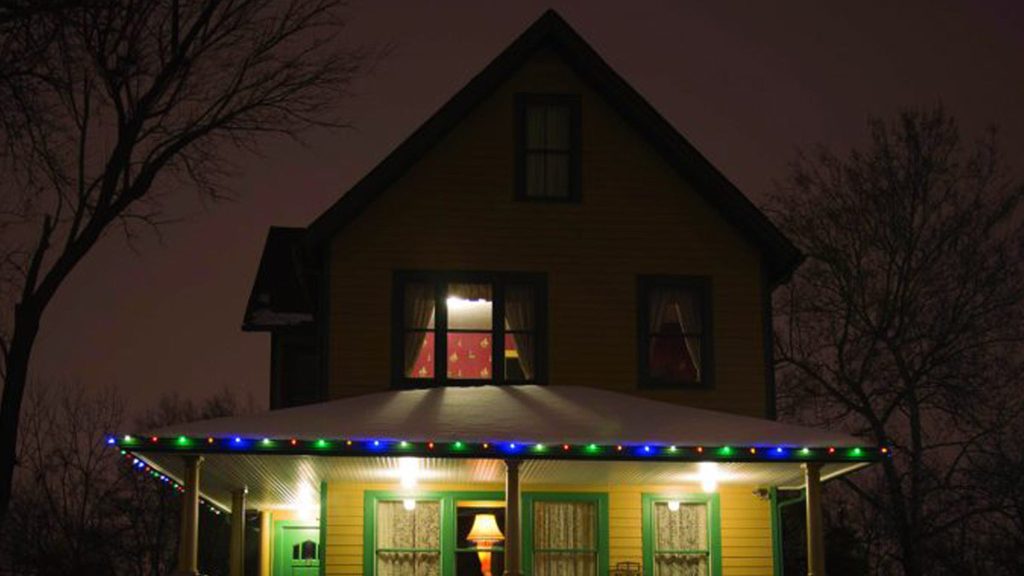 Глумци "Божићне приче" заинтересовани су за куповину култног дома из филма