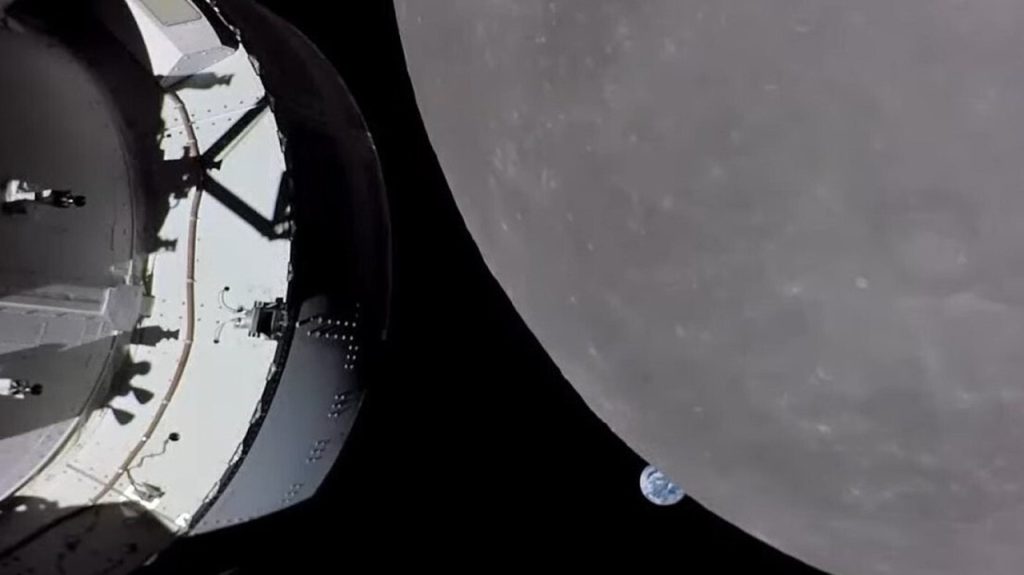 Орион снима погледе који одузимају дах док завршава свој најближи прелет Месецу