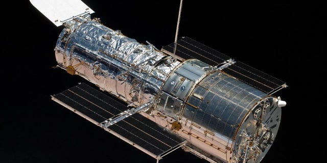 Астронаут на свемирском шатлу Атлантис снимио је ову слику свемирским телескопом Хабл 19. маја 2009.