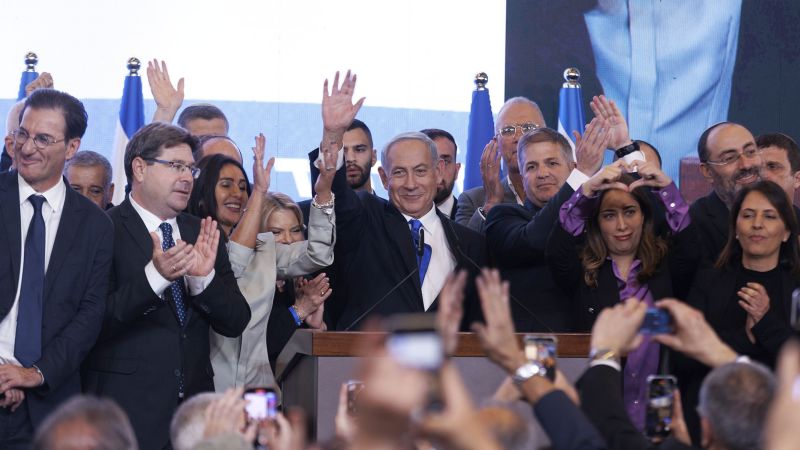 Израелски премијер Јаир Лапид честита Бењамину Нетањахуу изборну победу