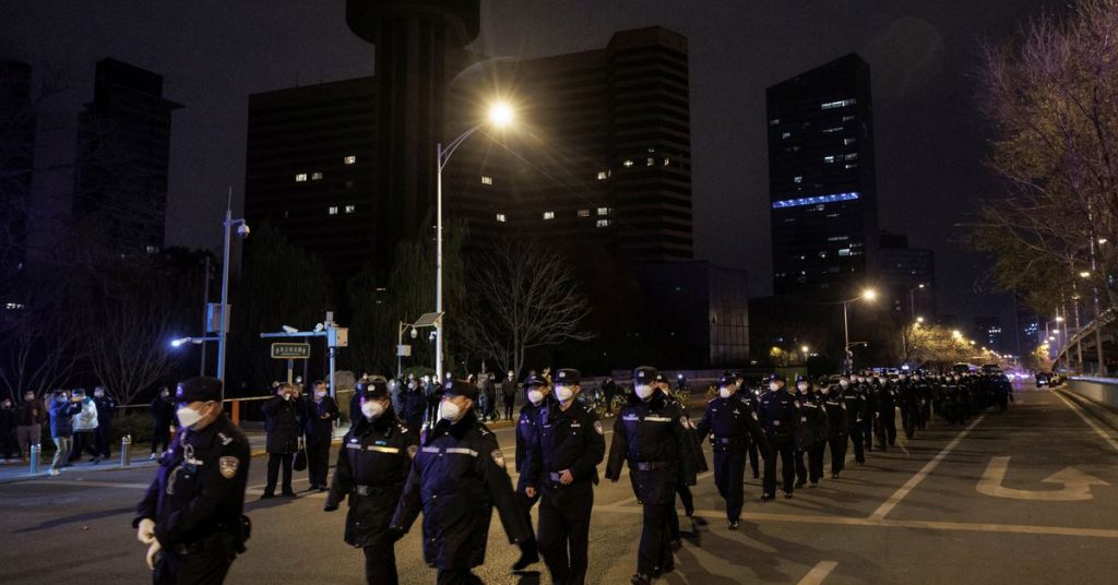 Протести против коронавируса ескалирали су у Гуангџоуу док је кинеска кинеска љутња кључала