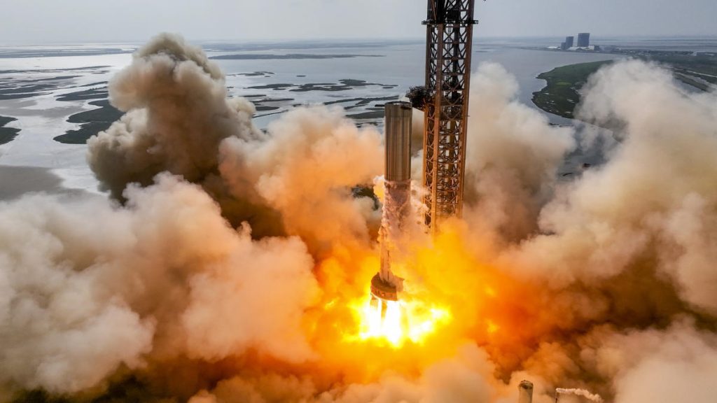 СпацеКс планира да победи НАСА-у у лансирању највеће ракете икада