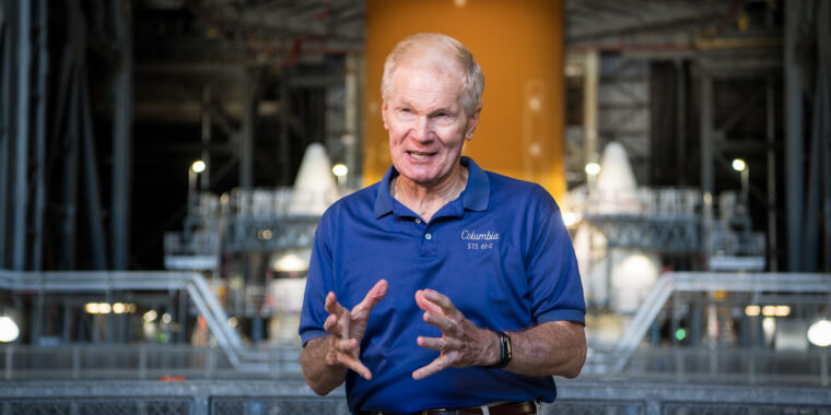 Бил Нелсон је дошао у НАСА-у да уради две ствари, и све су без жвака
