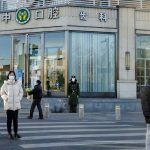 Кина ублажава тон вируса корона након протеста